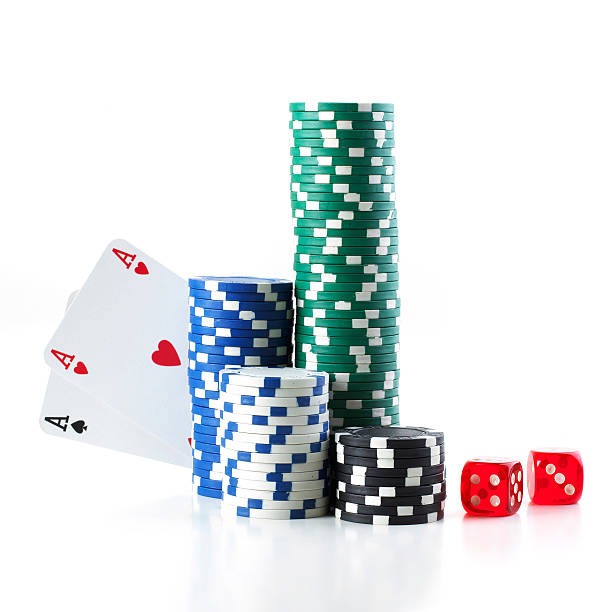 Live chat enables dealer interaction and table camaraderie nagatoto Ceme Online live chat with dealer showing player interaction